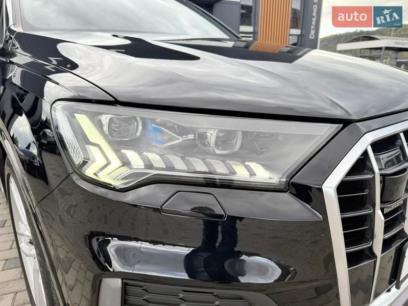 Позашляховик / Кросовер Audi Q7 2020 в Хусті