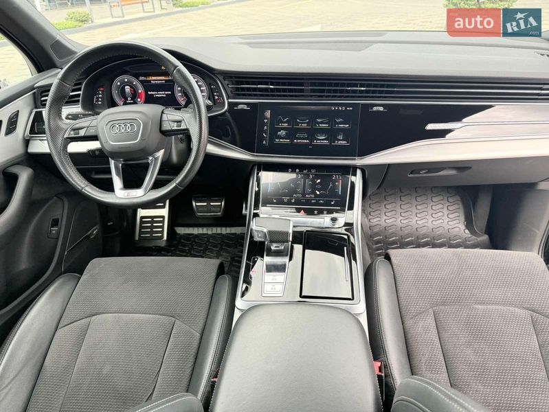 Позашляховик / Кросовер Audi Q7 2020 в Хусті