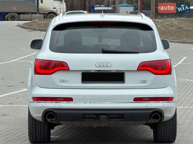 Позашляховик / Кросовер Audi Q7 2015 в Запоріжжі