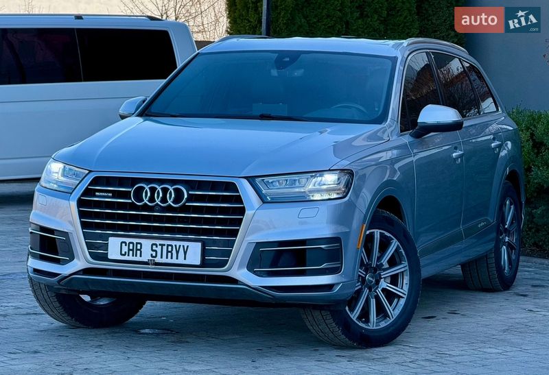 Внедорожник / Кроссовер Audi Q7 2017 в Стрые