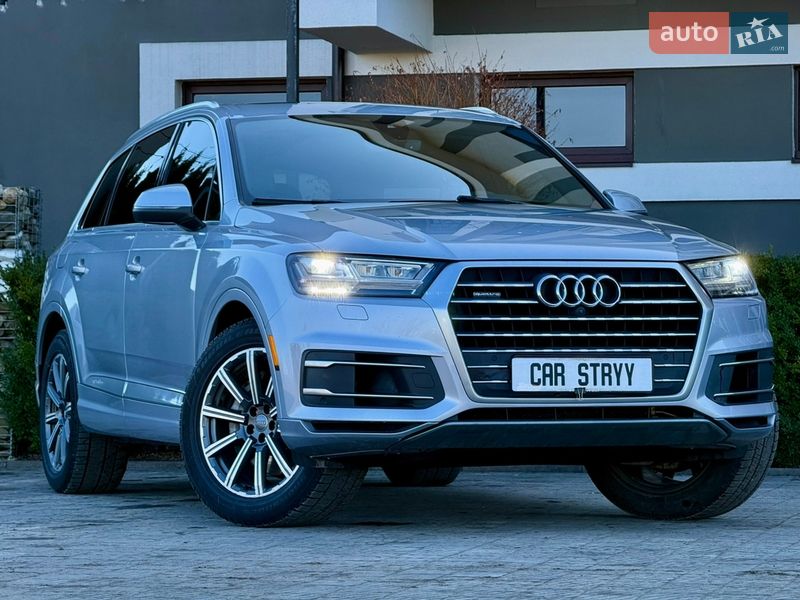 Внедорожник / Кроссовер Audi Q7 2017 в Стрые