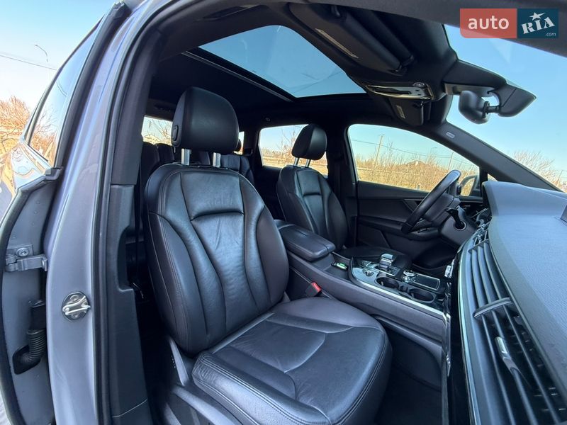 Внедорожник / Кроссовер Audi Q7 2017 в Стрые