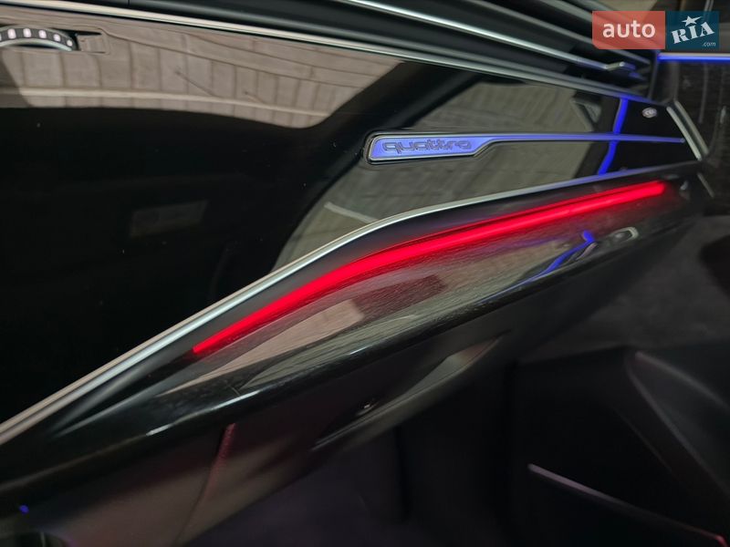 Внедорожник / Кроссовер Audi Q7 2020 в Киеве