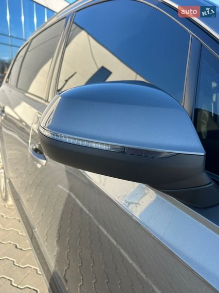 Внедорожник / Кроссовер Audi Q7 2015 в Луцке