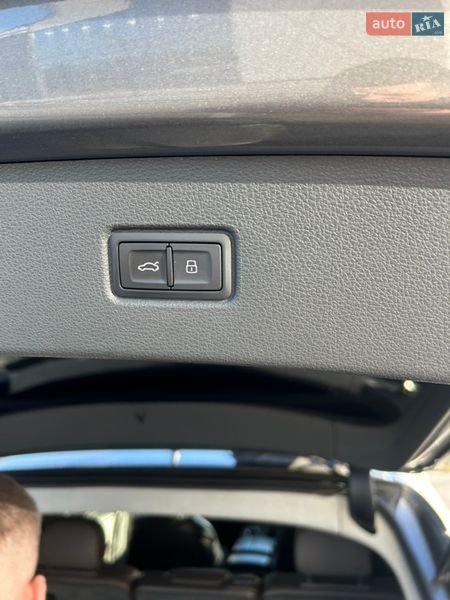 Внедорожник / Кроссовер Audi Q7 2015 в Луцке