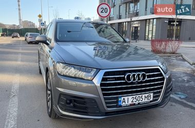 Внедорожник / Кроссовер Audi Q7 2016 в Киеве