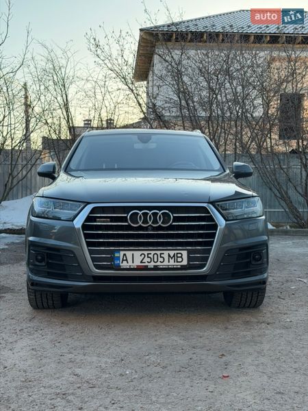 Позашляховик / Кросовер Audi Q7 2016 в Києві
