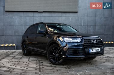 Позашляховик / Кросовер Audi Q7 2016 в Житомирі