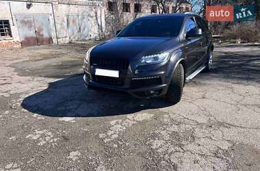 Позашляховик / Кросовер Audi Q7 2011 в Жашківу