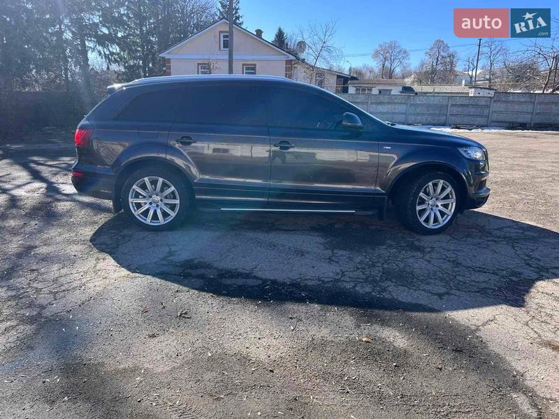 Позашляховик / Кросовер Audi Q7 2011 в Жашківу