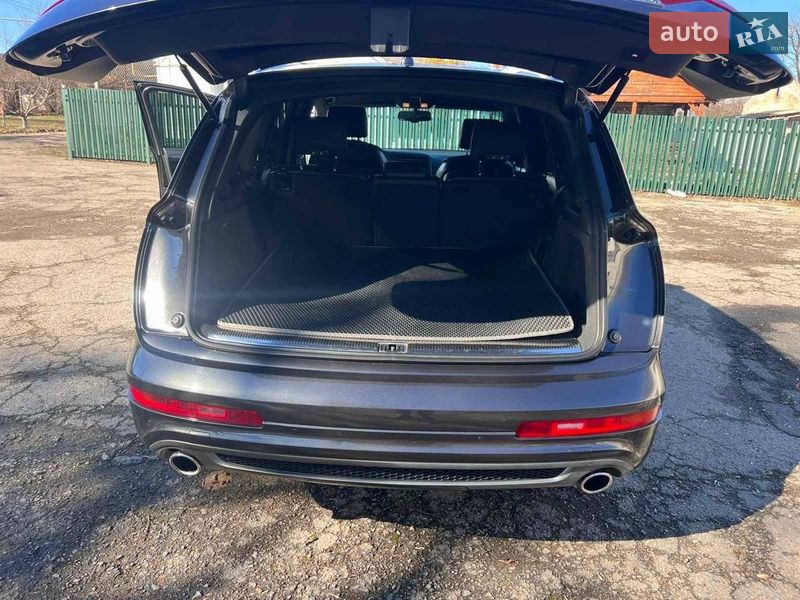 Позашляховик / Кросовер Audi Q7 2011 в Жашківу