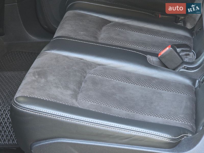 Внедорожник / Кроссовер Audi Q7 2016 в Киеве