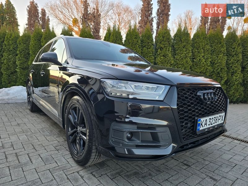 Внедорожник / Кроссовер Audi Q7 2016 в Киеве