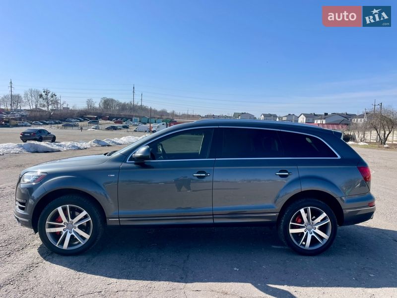Внедорожник / Кроссовер Audi Q7 2015 в Ровно