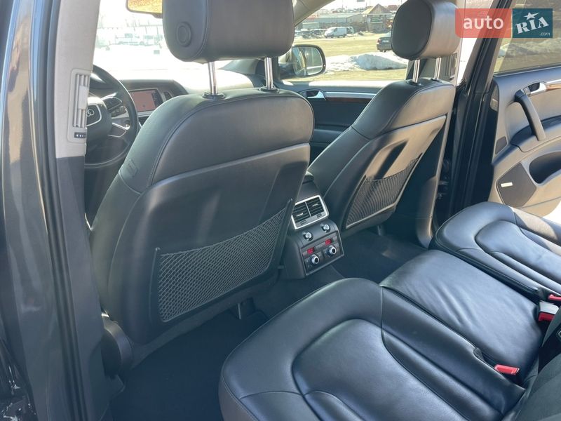 Внедорожник / Кроссовер Audi Q7 2015 в Ровно