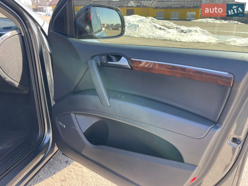 Внедорожник / Кроссовер Audi Q7 2015 в Ровно