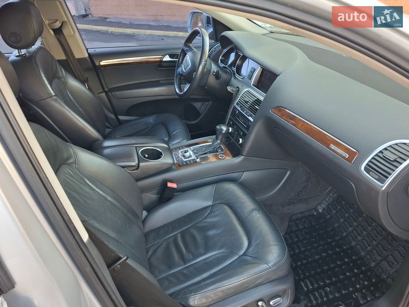 Внедорожник / Кроссовер Audi Q7 2013 в Тернополе