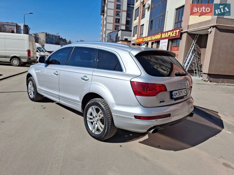 Внедорожник / Кроссовер Audi Q7 2013 в Тернополе