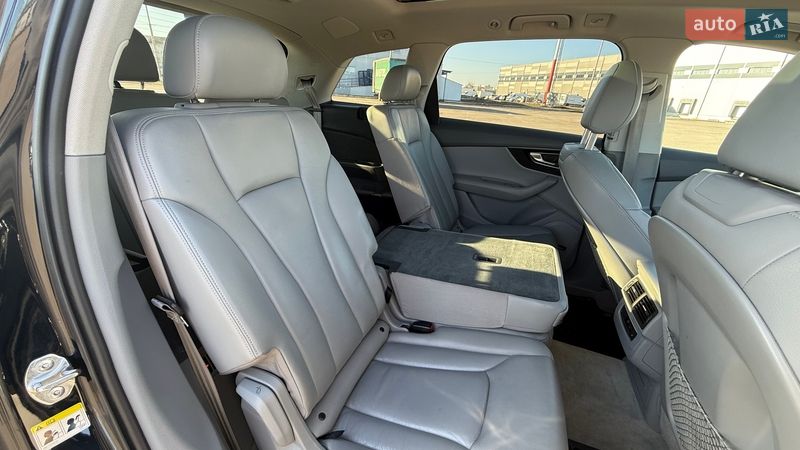 Внедорожник / Кроссовер Audi Q7 2016 в Киеве