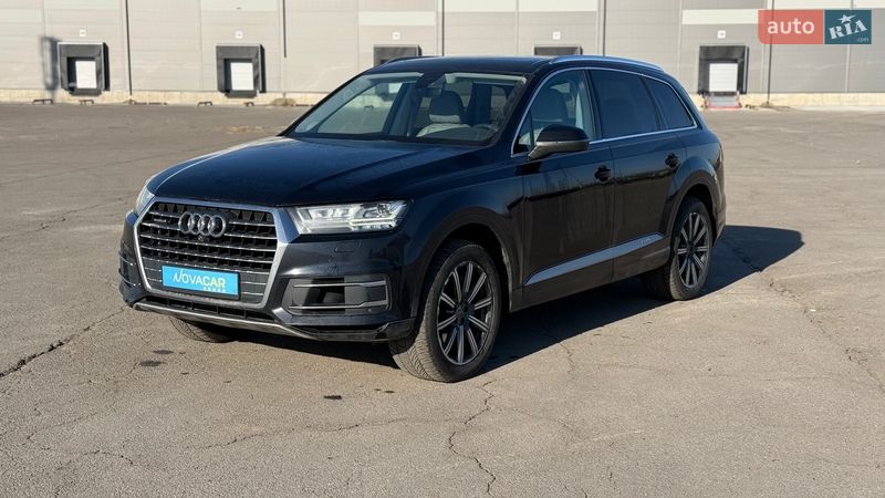 Внедорожник / Кроссовер Audi Q7 2016 в Киеве