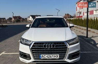 Позашляховик / Кросовер Audi Q7 2016 в Луцьку