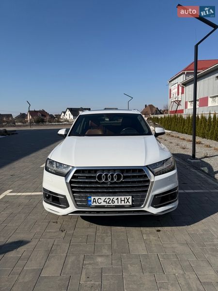 Позашляховик / Кросовер Audi Q7 2016 в Луцьку