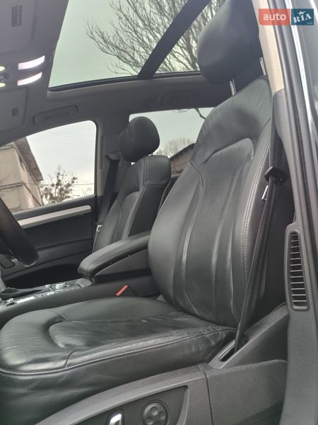 Позашляховик / Кросовер Audi Q7 2015 в Києві