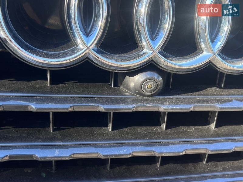 Внедорожник / Кроссовер Audi Q7 2017 в Черновцах