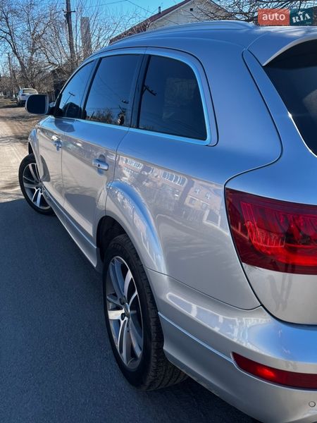 Внедорожник / Кроссовер Audi Q7 2014 в Липовце