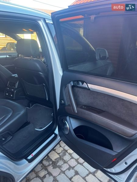 Внедорожник / Кроссовер Audi Q7 2014 в Липовце