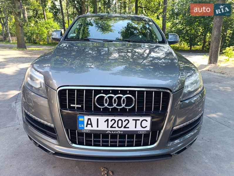 Позашляховик / Кросовер Audi Q7 2015 в Києві