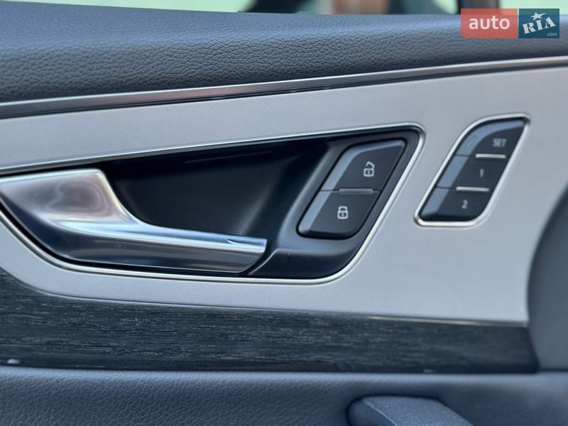 Позашляховик / Кросовер Audi Q7 2017 в Житомирі