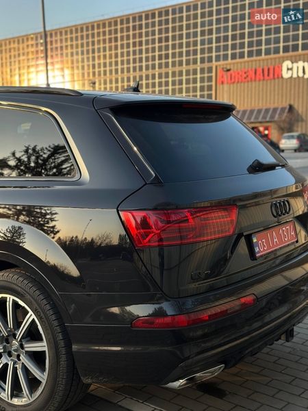 Внедорожник / Кроссовер Audi Q7 2017 в Луцке
