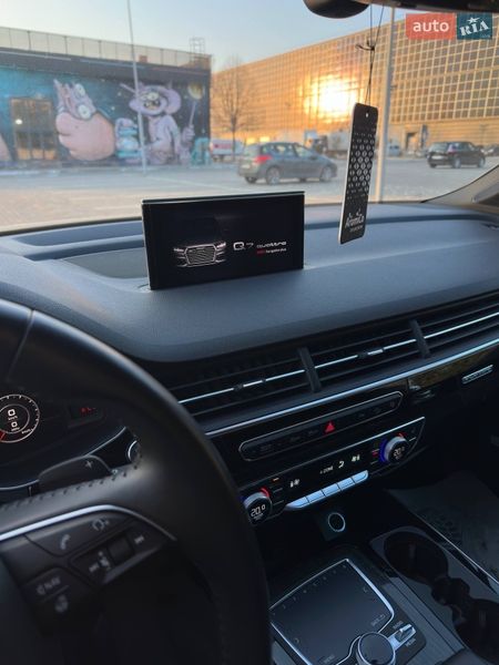 Внедорожник / Кроссовер Audi Q7 2017 в Луцке