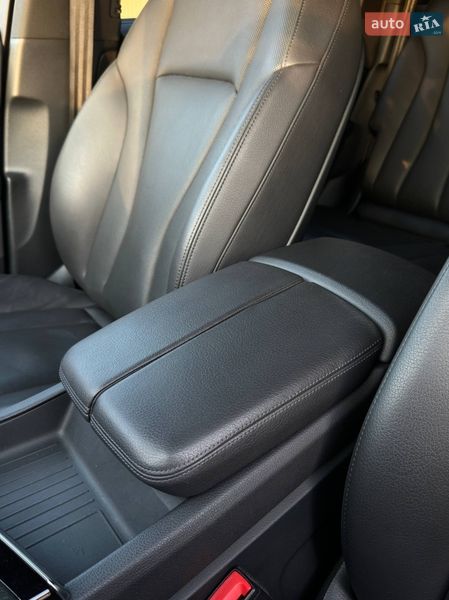 Внедорожник / Кроссовер Audi Q7 2017 в Луцке