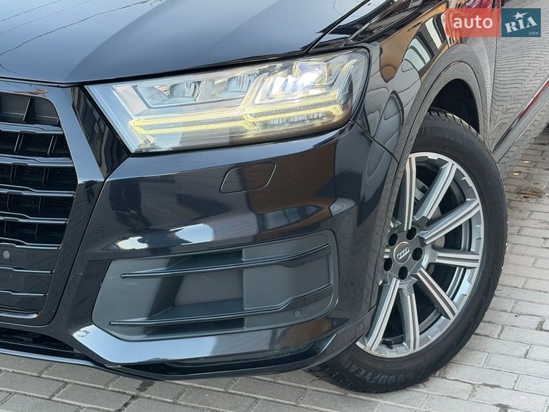 Внедорожник / Кроссовер Audi Q7 2017 в Белой Церкви