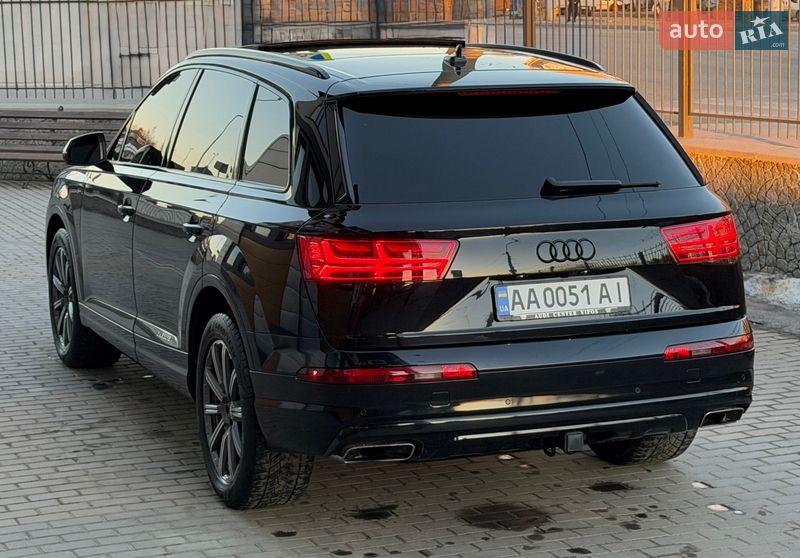 Внедорожник / Кроссовер Audi Q7 2017 в Белой Церкви