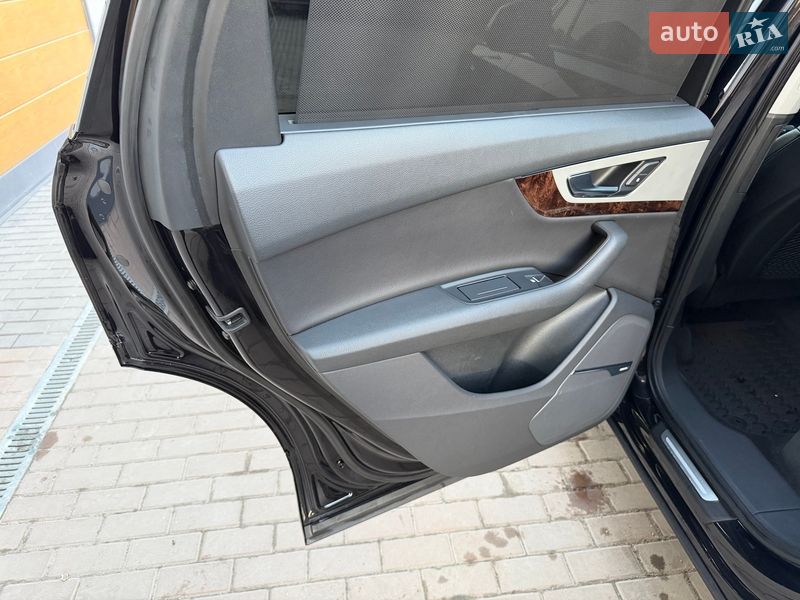 Внедорожник / Кроссовер Audi Q7 2017 в Белой Церкви