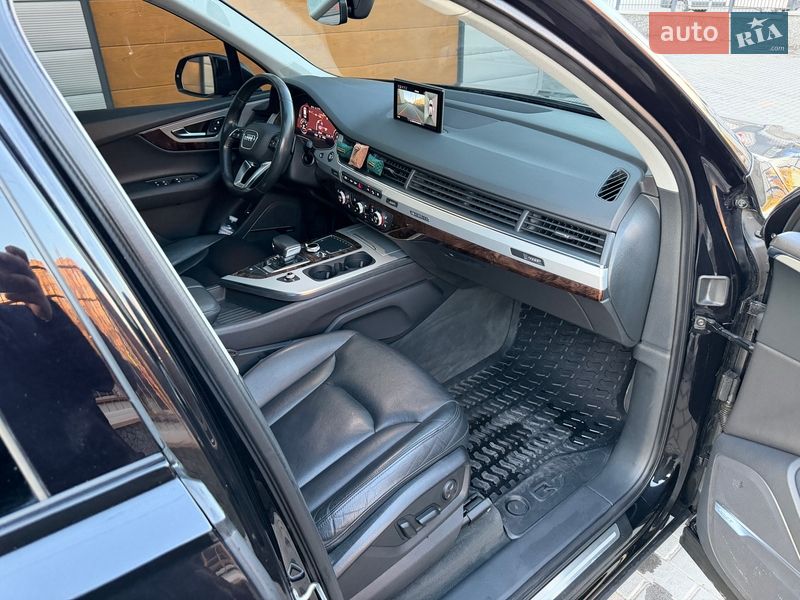 Внедорожник / Кроссовер Audi Q7 2017 в Белой Церкви