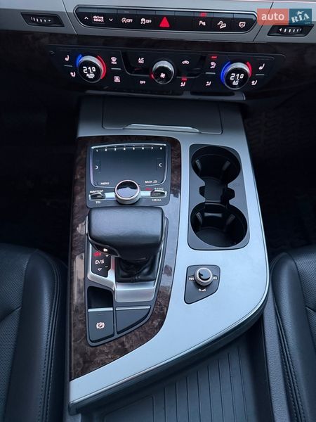 Внедорожник / Кроссовер Audi Q7 2017 в Белой Церкви