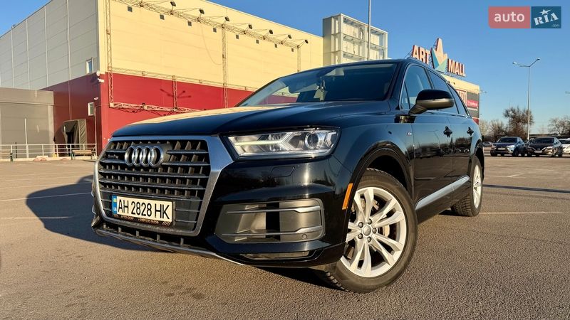Внедорожник / Кроссовер Audi Q7 2017 в Киеве
