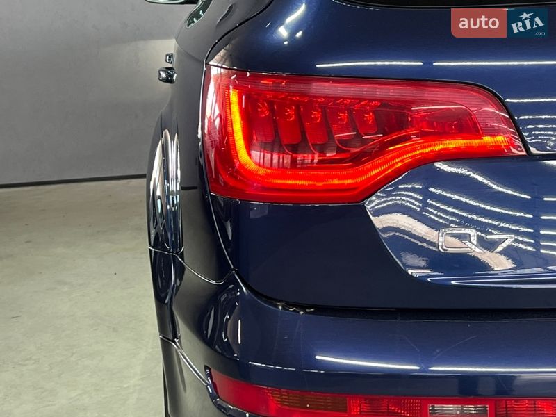 Позашляховик / Кросовер Audi Q7 2010 в Одесі