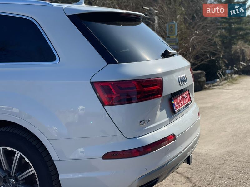 Внедорожник / Кроссовер Audi Q7 2018 в Ивано-Франковске