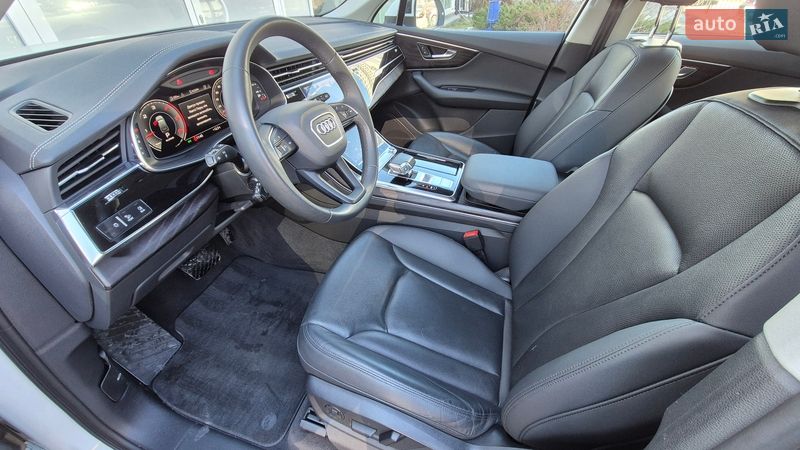 Внедорожник / Кроссовер Audi Q7 2023 в Киеве