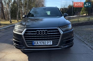 Внедорожник / Кроссовер Audi Q7 2017 в Киеве