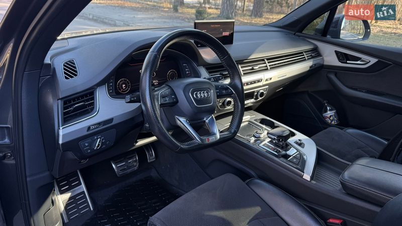 Внедорожник / Кроссовер Audi Q7 2017 в Киеве