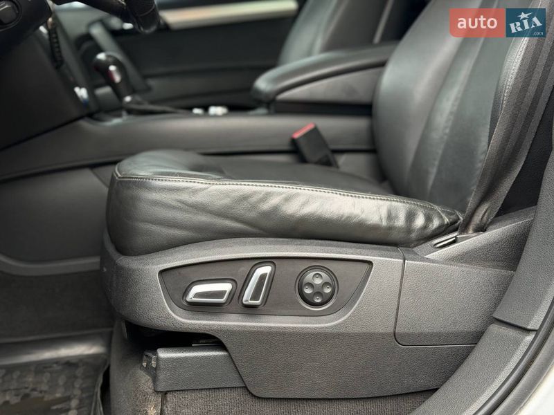 Внедорожник / Кроссовер Audi Q7 2010 в Киеве