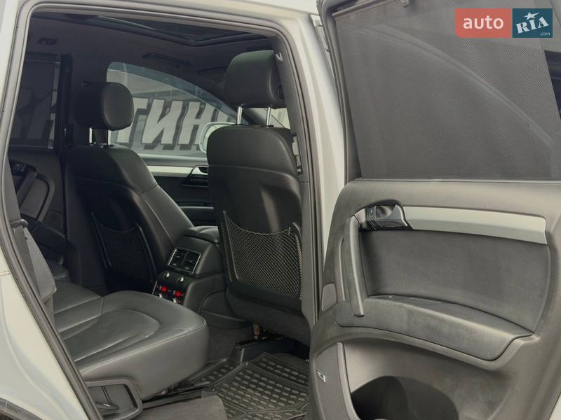 Внедорожник / Кроссовер Audi Q7 2010 в Киеве