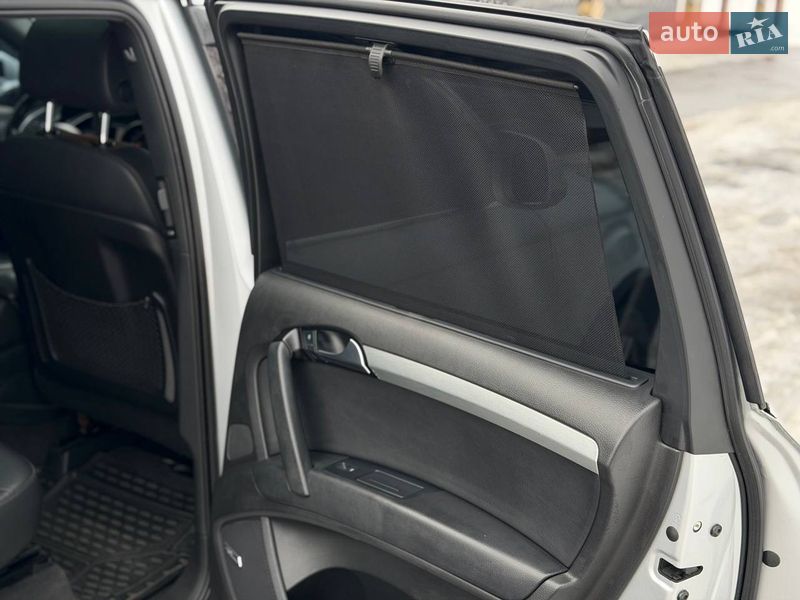 Внедорожник / Кроссовер Audi Q7 2010 в Киеве