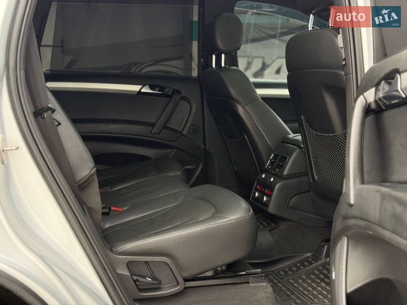 Внедорожник / Кроссовер Audi Q7 2010 в Киеве